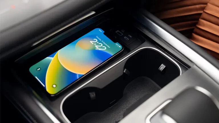 Chery-Tiggo7-Technology-Wireless-16x9-half