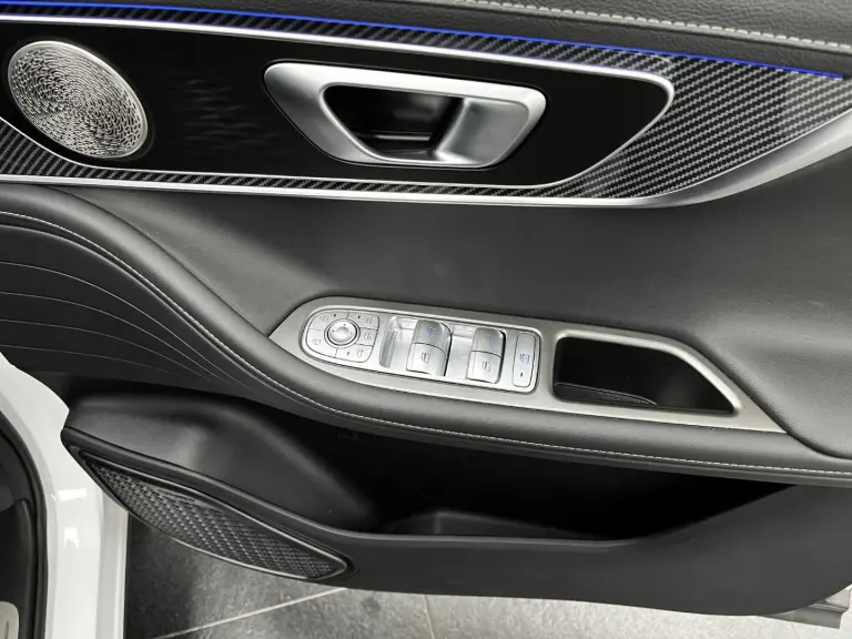 dd07ceff-f6a4-4c5c-8cad-0f6d40420afb