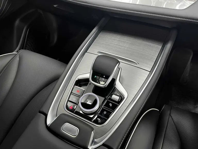 f4252961-dffc-46c9-8957-e98e478254c1